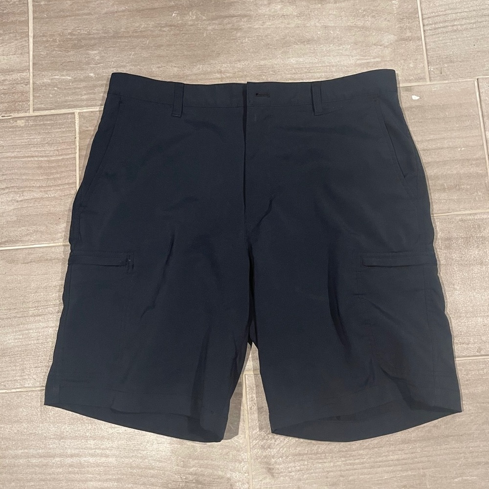 Golf shorts, Navy. Chaps golf. Size 33